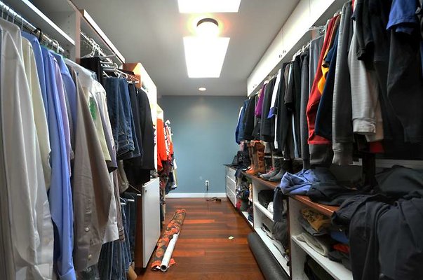 9594 closet