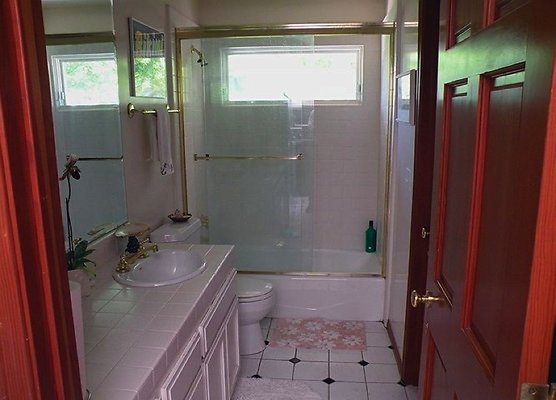 4324 bath10