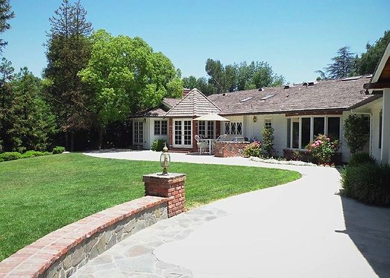 4324 patio