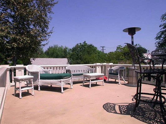5039 balcony5