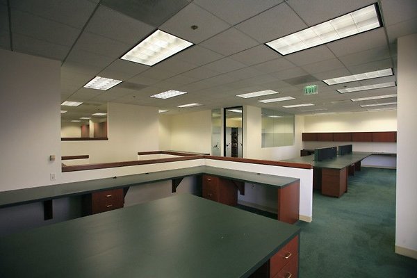 Suite 900 Cubicles 0093 1