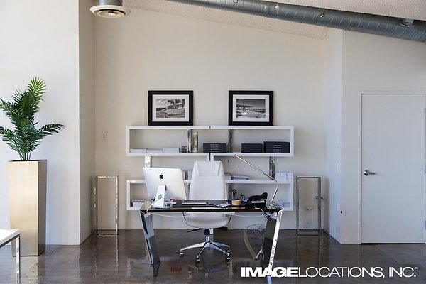 concrete-office image 9