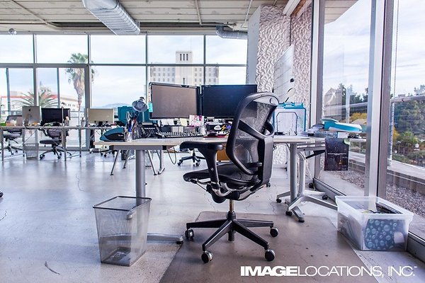 concrete-office image 44