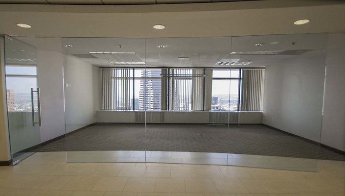 Union-Bank-Plaza-35th-Floor-64