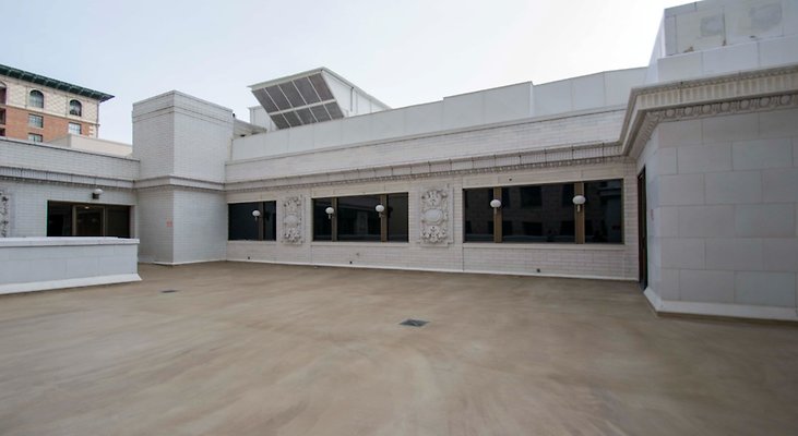 Pac.Mut.6th.Flr.Patio.HWL.06