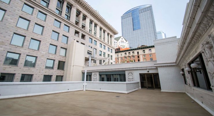 Pac.Mut.6th.Flr.Patio.HWL.05