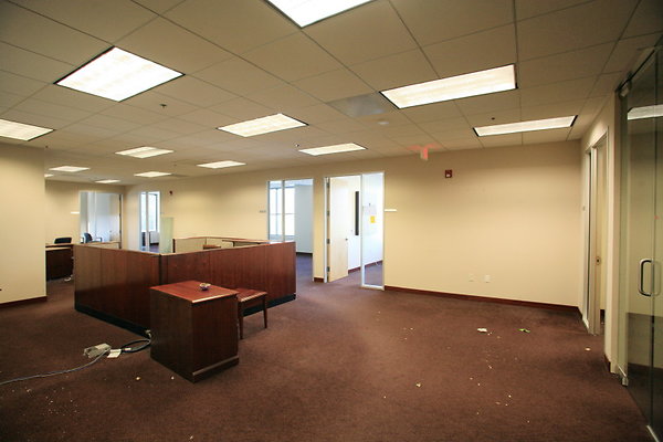 729B Suite 300 Executice Office Reception Area 0033 1