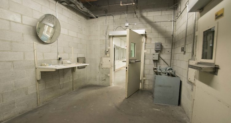 1977-Saturn-111 1977-Saturn-111