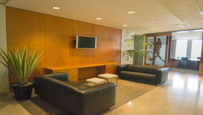 US-Bank-Tower-Suite-1500-03