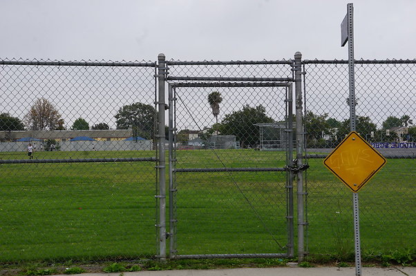 Mark Twain Middle School Curb.Gate