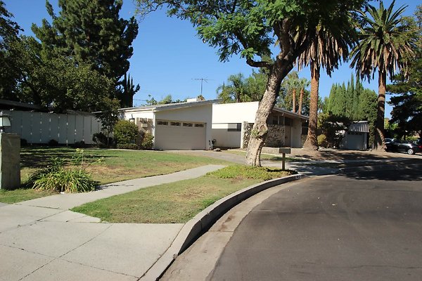 34.18408.Minnehaha.St.GranadaHills