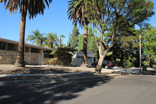 46.18408.Minnehaha.St.GranadaHills
