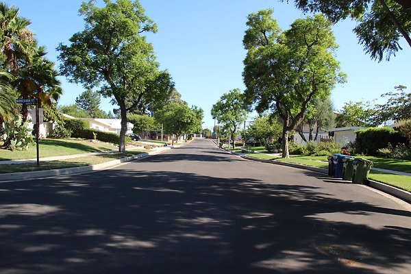 37.18408.Minnehaha.St.GranadaHills