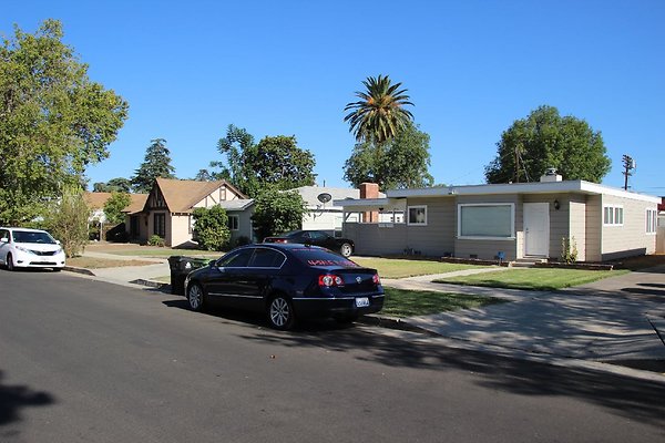 21.17717.LosAlimos.GranadaHills 21.17717.LosAlimos.GranadaHills