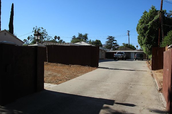 04.17717.LosAlimos.GranadaHills 04.17717.LosAlimos.GranadaHills