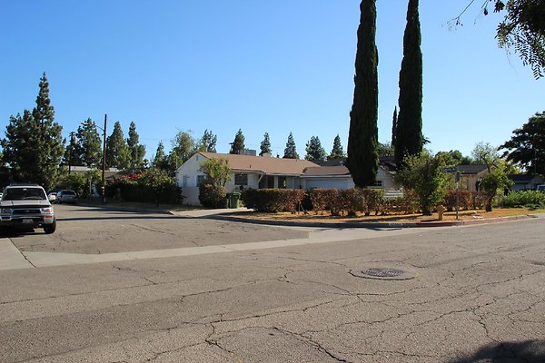 11.17057.LosAlimos.GranadaHills 11.17057.LosAlimos.GranadaHills