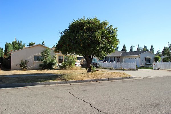 16.17057.LosAlimos.GranadaHills 16.17057.LosAlimos.GranadaHills