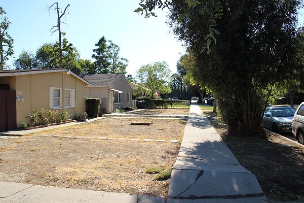 11.17608.LosAlimos.GranadaHills