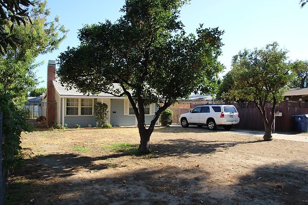 06.17608.LosAlimos.GranadaHills