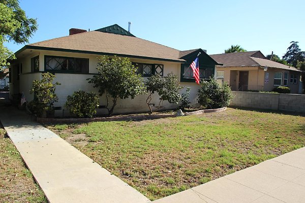 30.17608.LosAlimos.GranadaHills