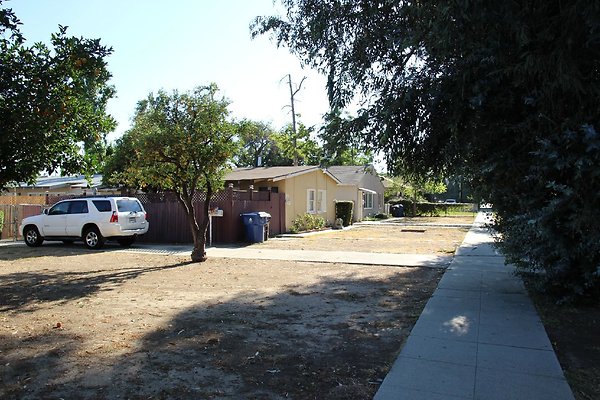 07.17608.LosAlimos.GranadaHills