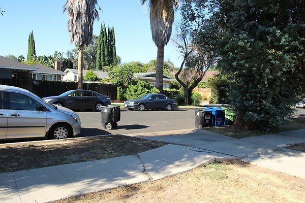 16.17608.LosAlimos.GranadaHills