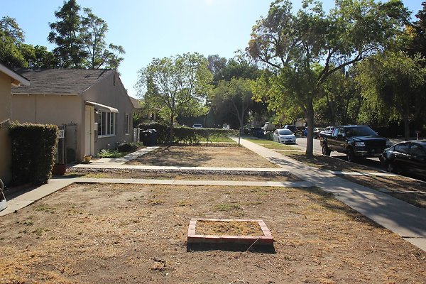 13.17608.LosAlimos.GranadaHills