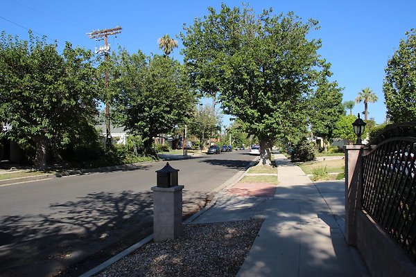 03.Hiawatha.St.GranadaHills