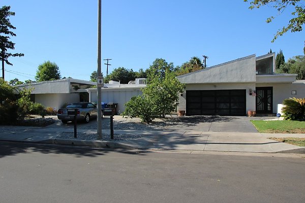 17.Hiawatha.St.GranadaHills