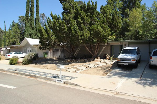 144.Neighborhood.EICHLER.Lisette.GranadaHills