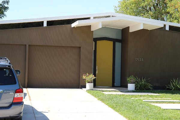 160.Neighborhood.EICHLER.Lisette.GranadaHills