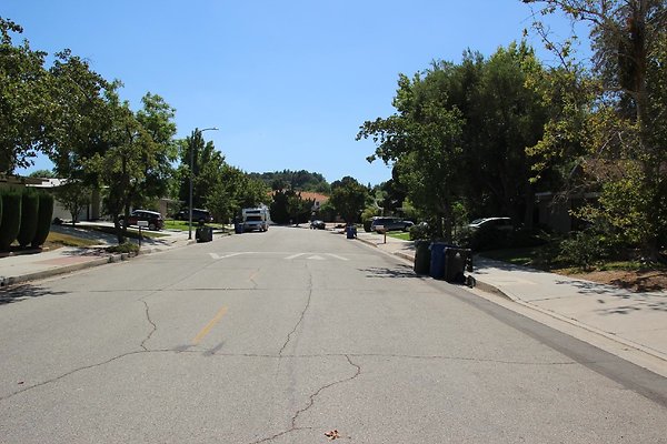 128.Neighborhood.EICHLER.Lisette.GranadaHills