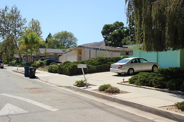 150.Neighborhood.EICHLER.Lisette.GranadaHills