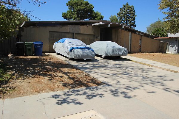 130.Neighborhood.EICHLER.Lisette.GranadaHills