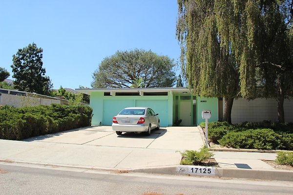 155.Neighborhood.EICHLER.Lisette.GranadaHills