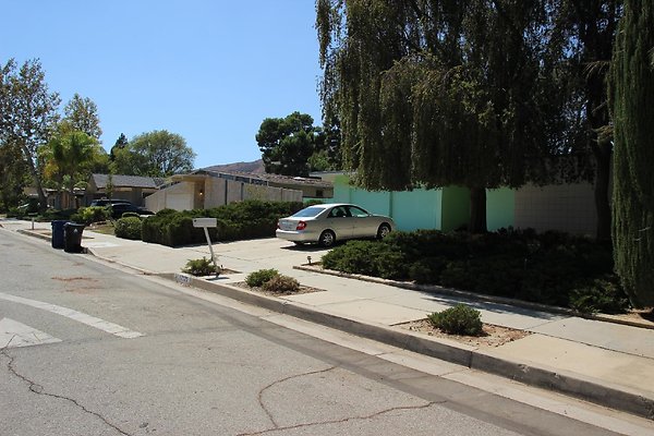 154.Neighborhood.EICHLER.Lisette.GranadaHills