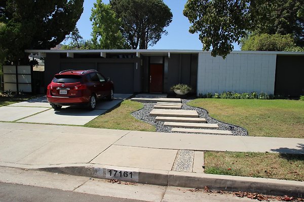 176.Neighborhood.EICHLER.Lisette.GranadaHills