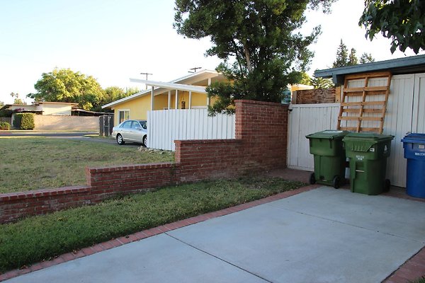 34.19592.Ingomar.St.Reseda 34.19592.Ingomar.St.Reseda