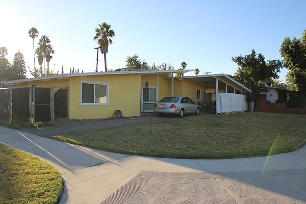 13.19592.Ingomar.St.Reseda 13.19592.Ingomar.St.Reseda