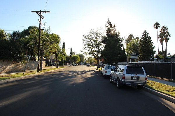 10.19592.Ingomar.St.Reseda 10.19592.Ingomar.St.Reseda