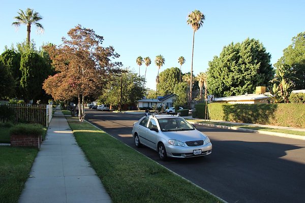 30.19592.Ingomar.St.Reseda 30.19592.Ingomar.St.Reseda