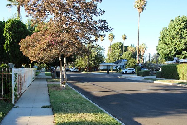 39.19592.Ingomar.St.Reseda 39.19592.Ingomar.St.Reseda