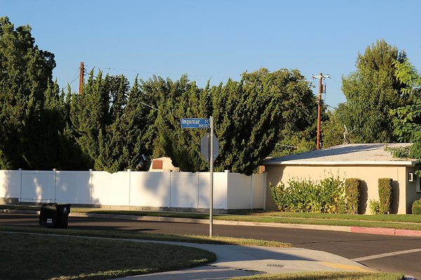 58.19592.Ingomar.St.Reseda 58.19592.Ingomar.St.Reseda