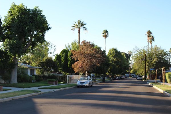 14.19592.Ingomar.St.Reseda 14.19592.Ingomar.St.Reseda