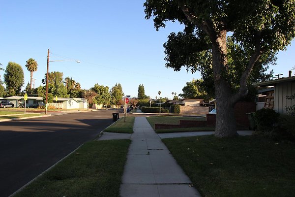 36.19592.Ingomar.St.Reseda 36.19592.Ingomar.St.Reseda