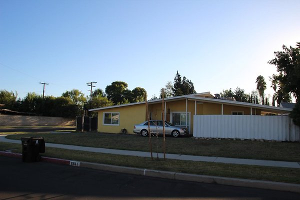 18.19592.Ingomar.St.Reseda 18.19592.Ingomar.St.Reseda