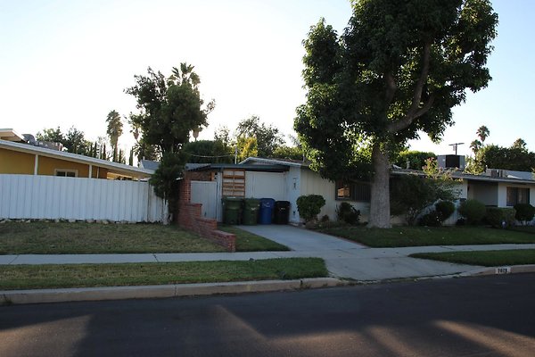 20.19592.Ingomar.St.Reseda 20.19592.Ingomar.St.Reseda