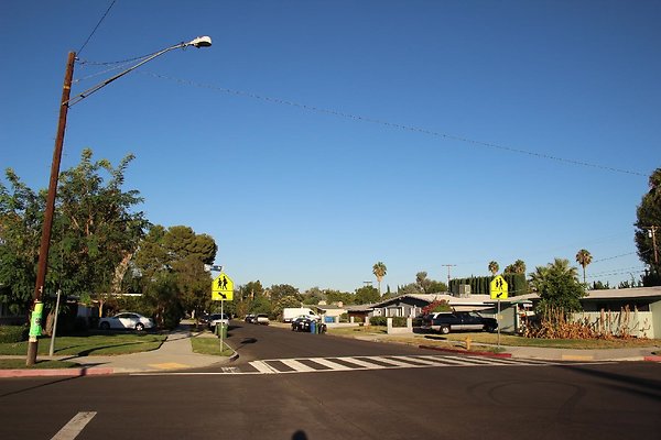 43.19592.Ingomar.St.Reseda 43.19592.Ingomar.St.Reseda