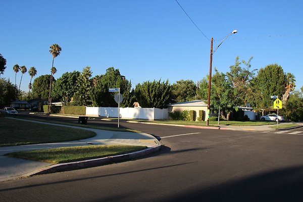 51.19592.Ingomar.St.Reseda 51.19592.Ingomar.St.Reseda