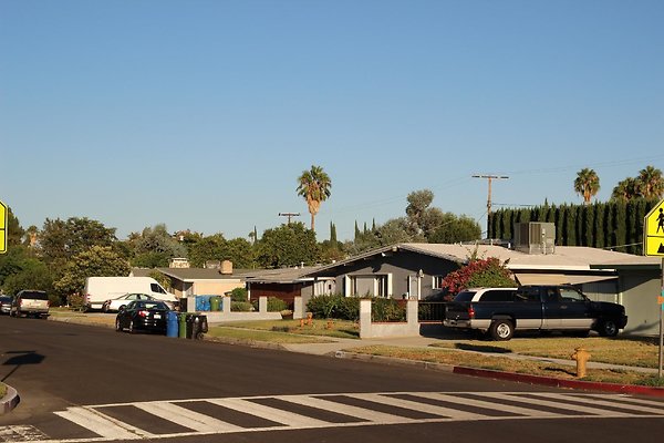42.19592.Ingomar.St.Reseda 42.19592.Ingomar.St.Reseda